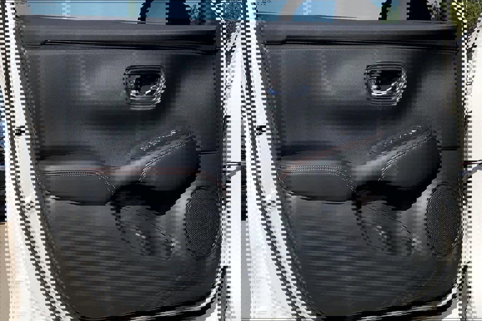 Used 2025 Honda HR-V Sport image 21