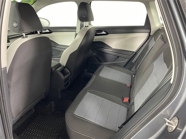 Used 2025 Volkswagen Taos S image 17