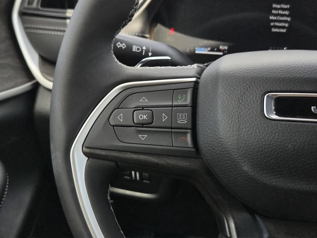 New 2026 Jeep Grand Cherokee Altitude RWD image 16