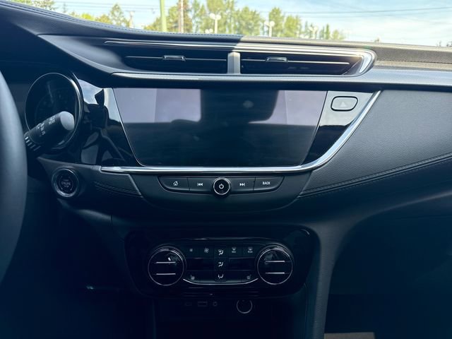 Used 2023 Buick Encore GX Select w/ Sport Touring Package AWD/4WD image 22
