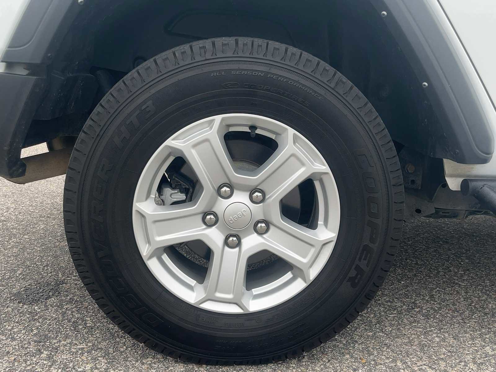 Used 2021 Jeep Wrangler Unlimited Sport AWD/4WD image 36