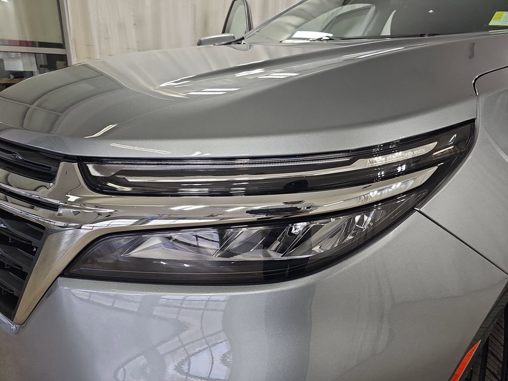 Certified 2024 Chevrolet Equinox LT w/ LPO, Floor Liner Package image 37