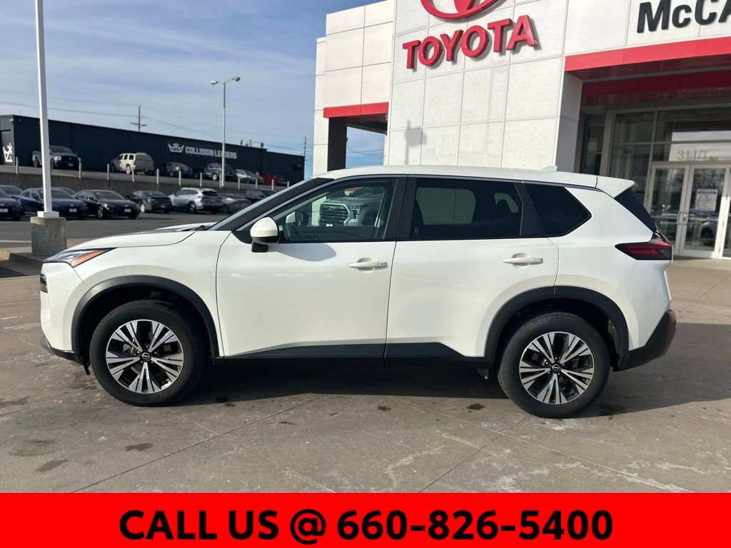 Used 2023 Nissan Rogue SV image 9