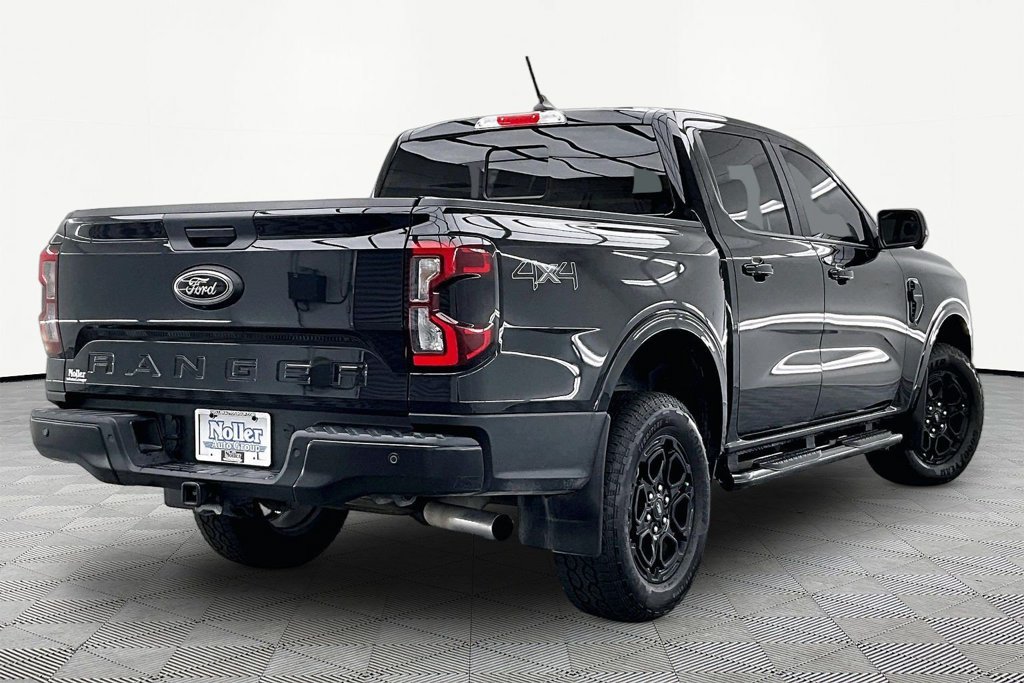 Certified 2025 Ford Ranger Lariat w/ Black Appearance Package AWD/4WD image 2