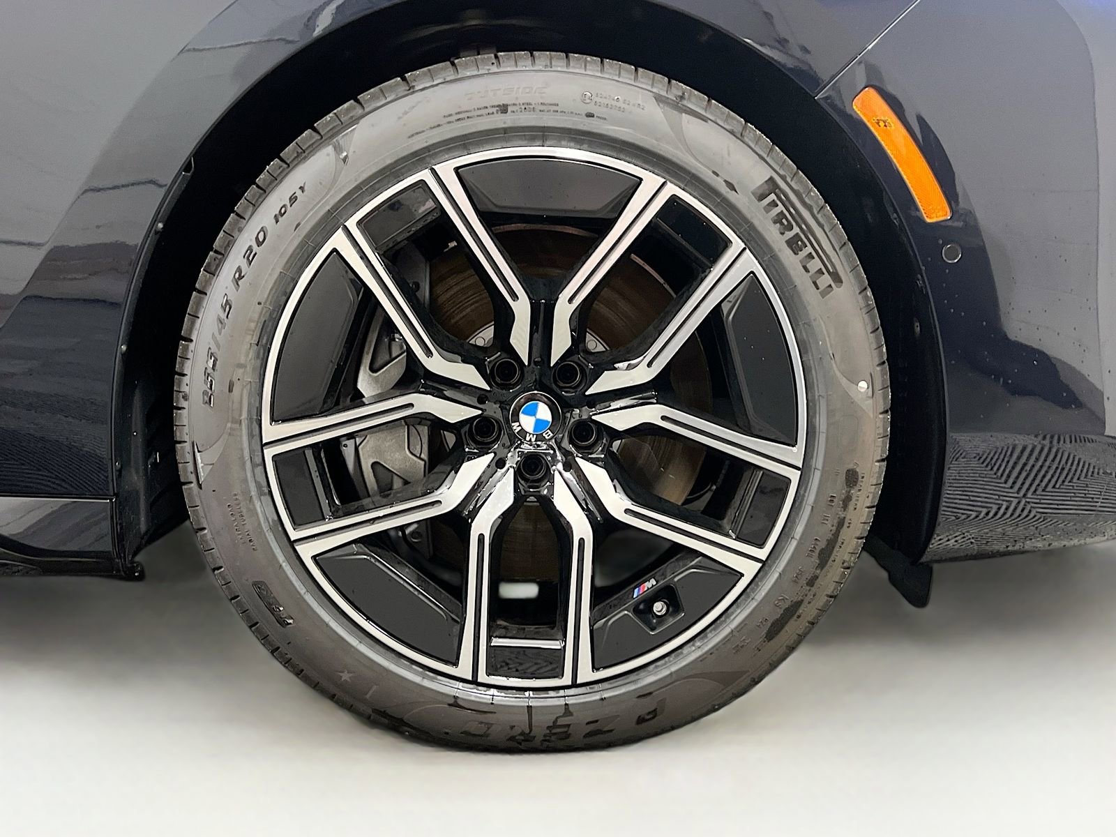 New 2025 BMW 760i xDrive image 36