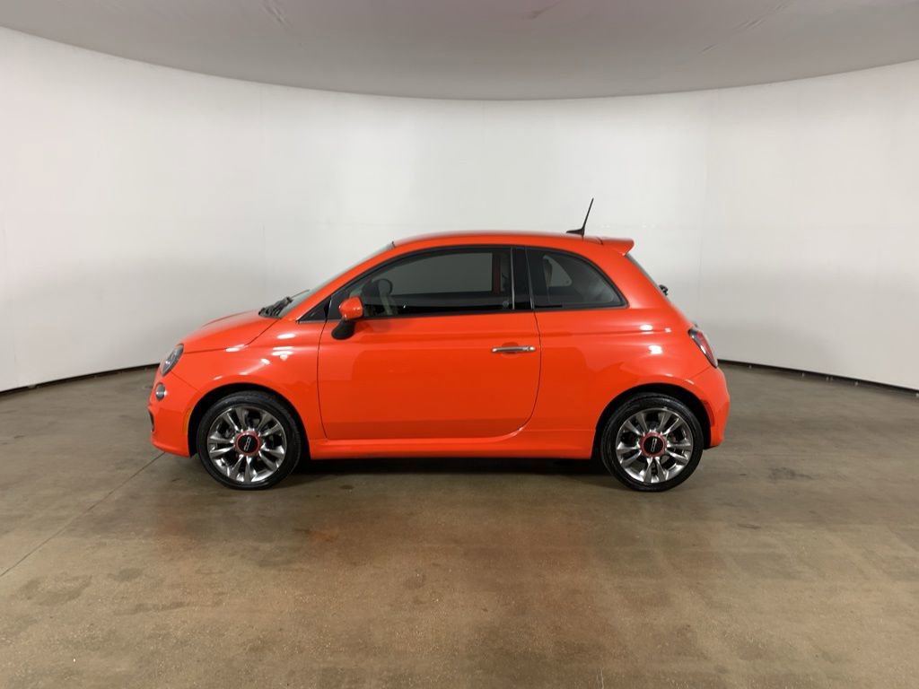 Used 2017 FIAT 500 Pop w/ Sport Appearance Package image 16