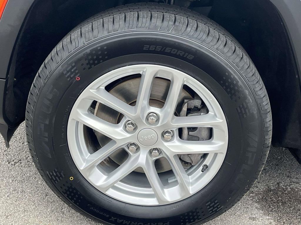 Used 2021 Jeep Grand Cherokee L Laredo w/ Luxury Tech Group I image 14