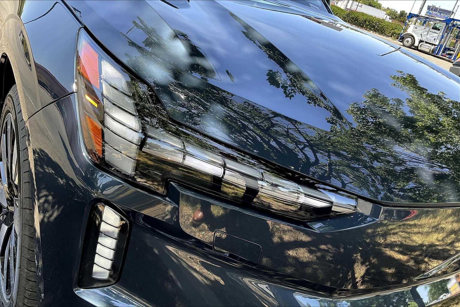 New 2025 Volvo EX90 Ultra image 33