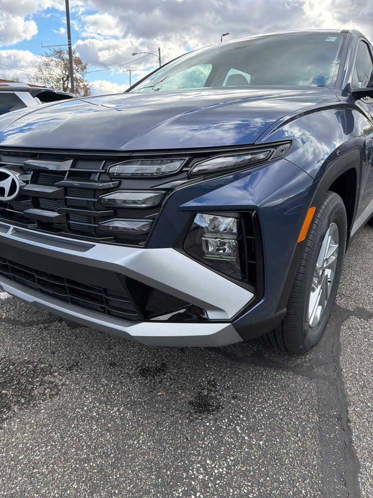 New 2026 Hyundai Tucson SE image 9