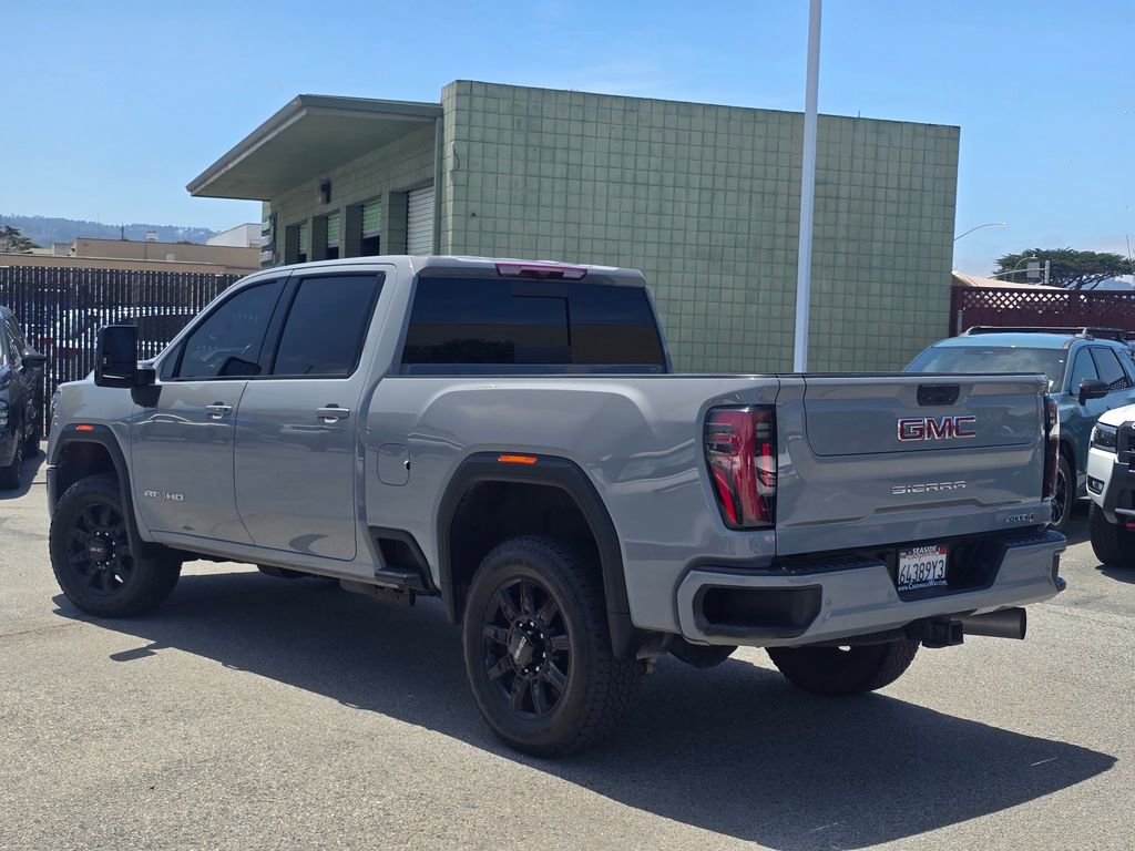 Used 2024 GMC Sierra 2500 AT4 w/ AT4 Preferred Package AWD/4WD image 3