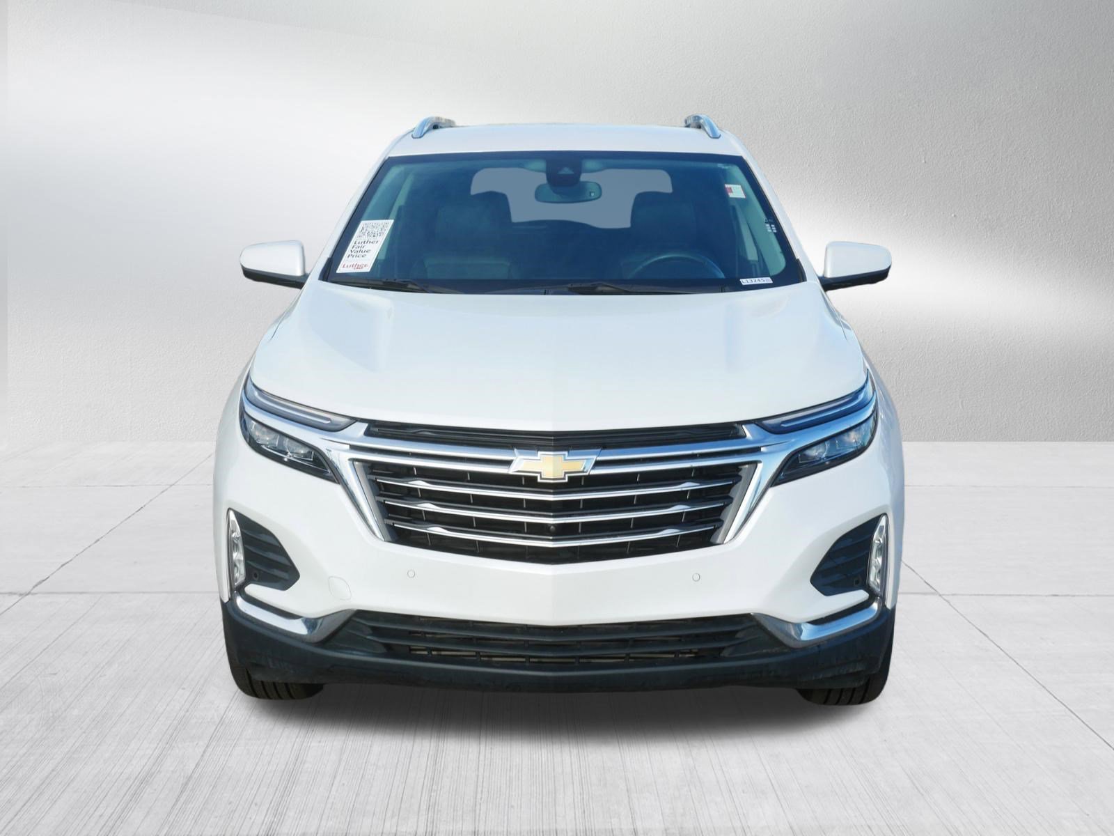 Used 2022 Chevrolet Equinox Premier image 2