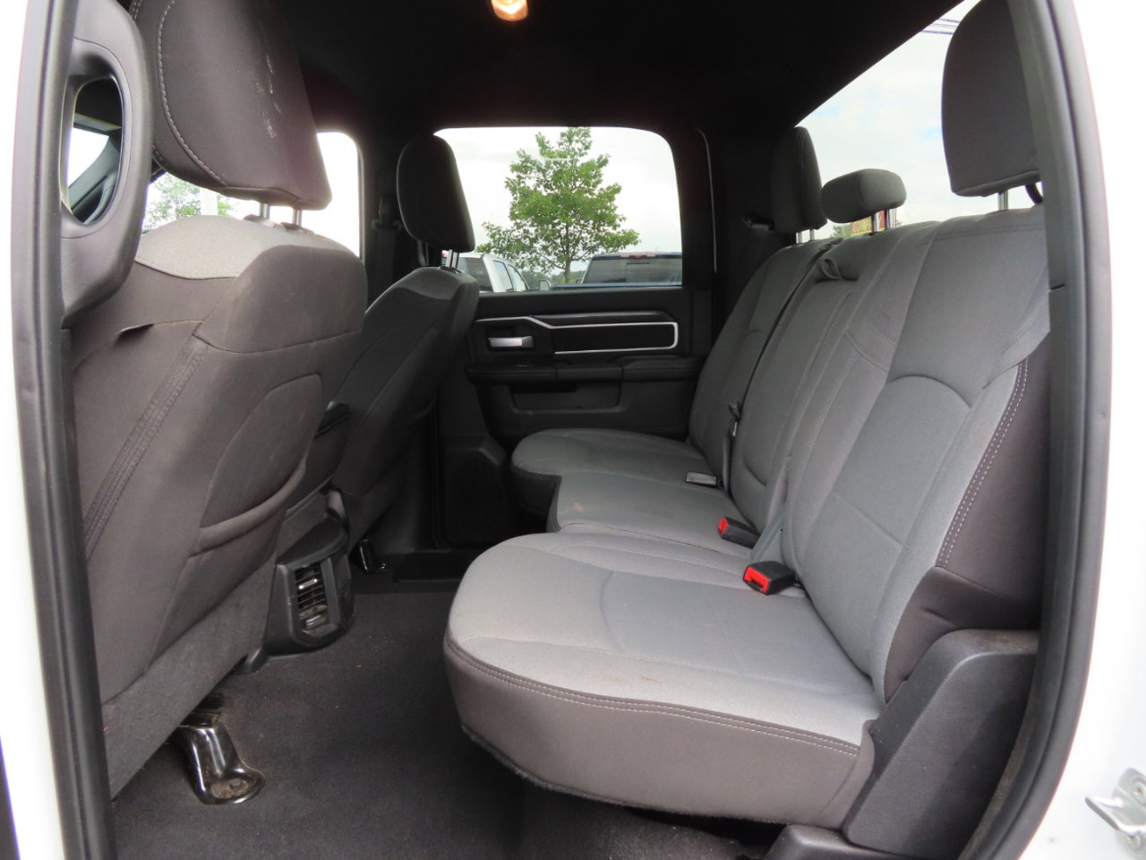 Used 2024 RAM 2500 Big Horn image 27