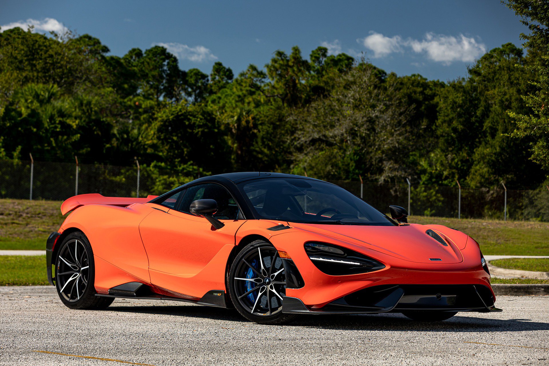 Used 2021 McLaren 765LT image 40