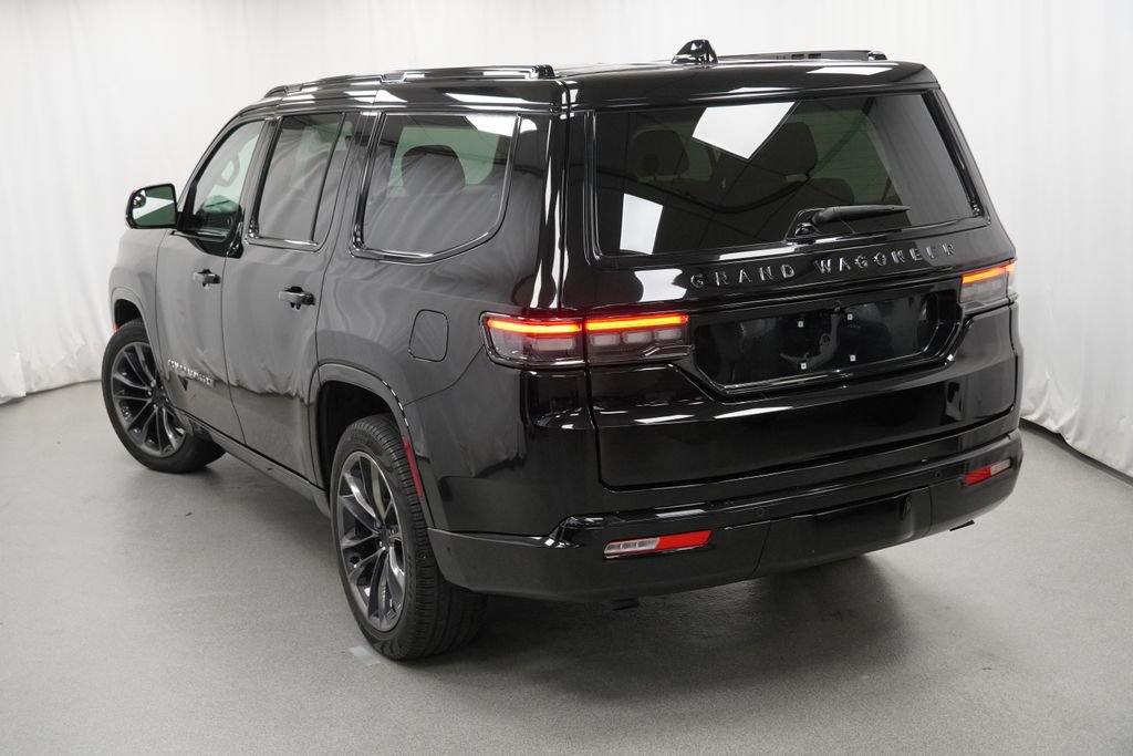 Certified 2025 Jeep Grand Wagoneer Series III w/ Rear Seat Video Group 1 AWD/4WD image 12