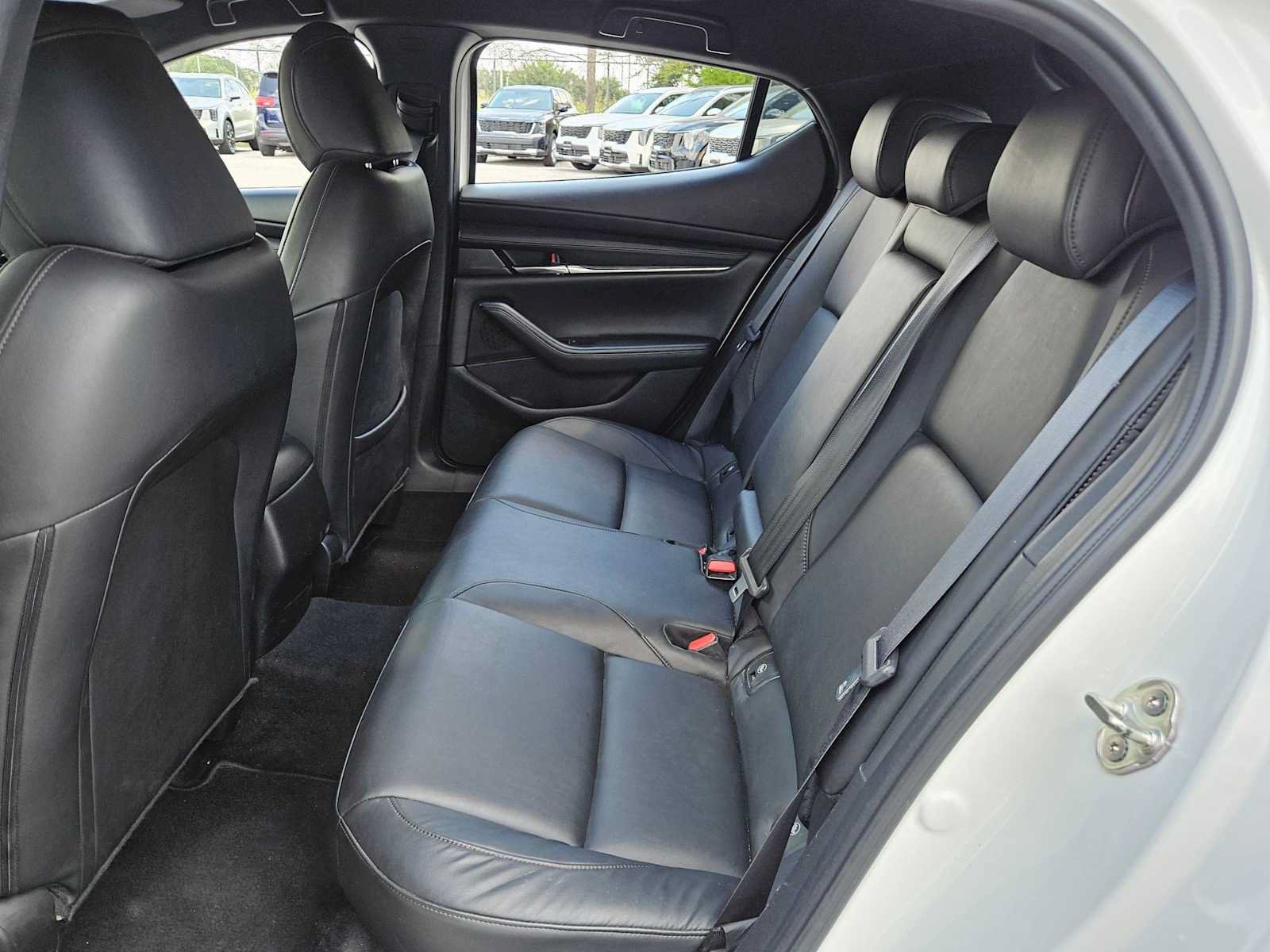 Used 2023 MAZDA MAZDA3 s FWD image 18