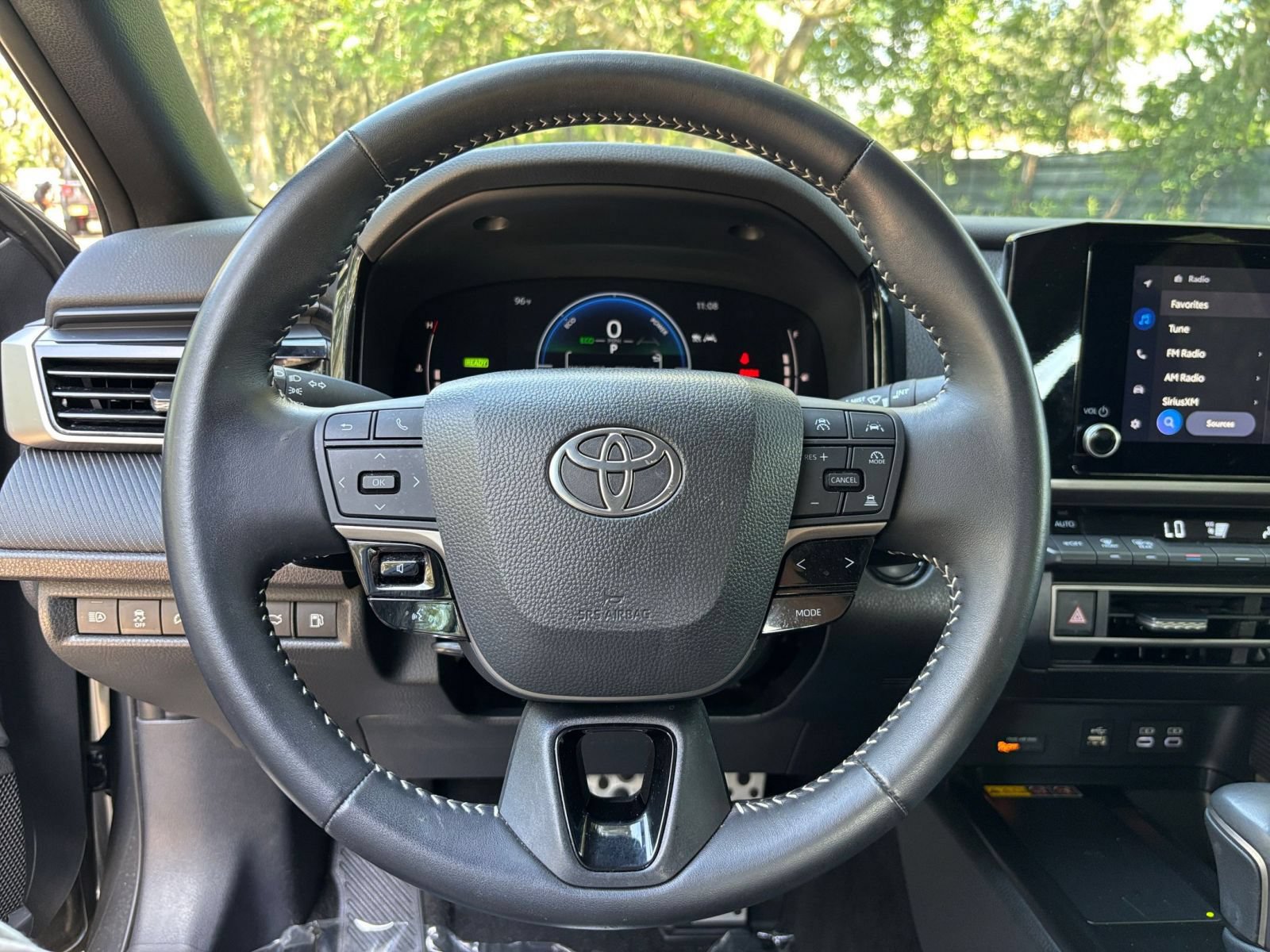 Used 2026 Toyota Camry SE FWD image 27