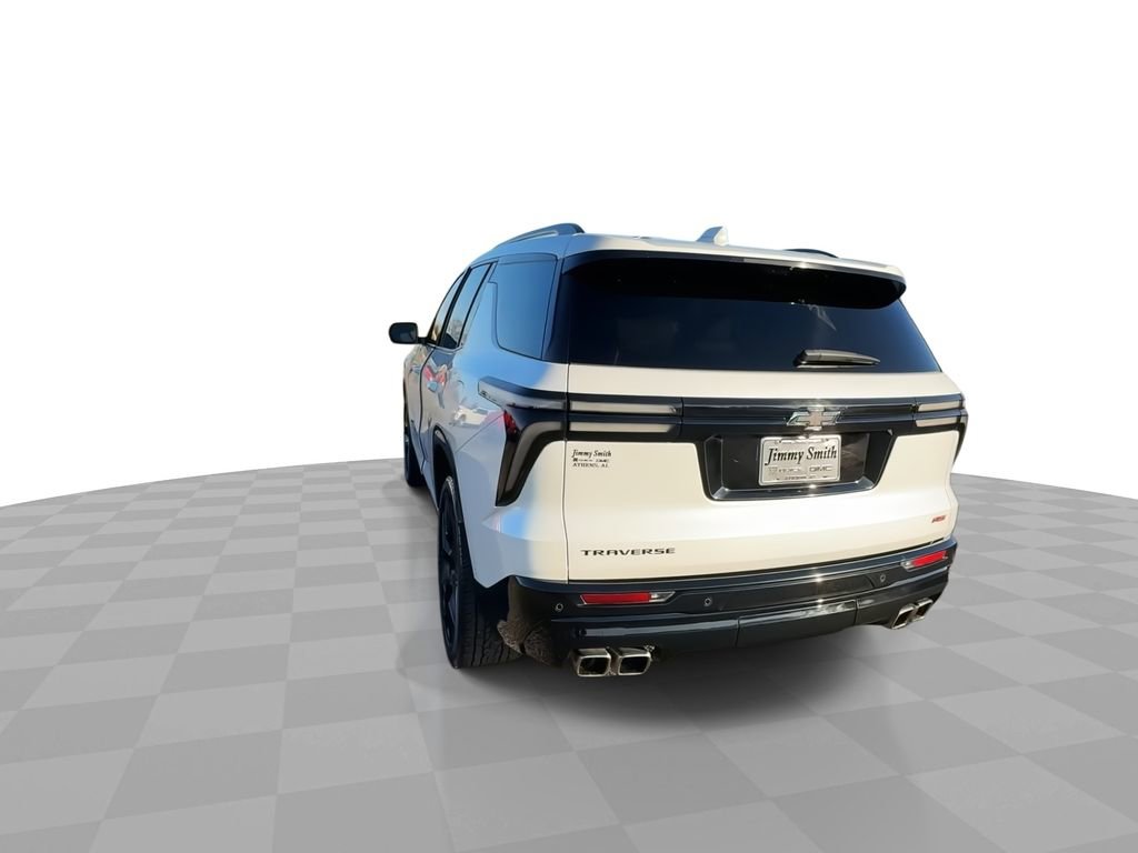 Certified 2025 Chevrolet Traverse RS w/ LPO, Floor Liner Package image 8