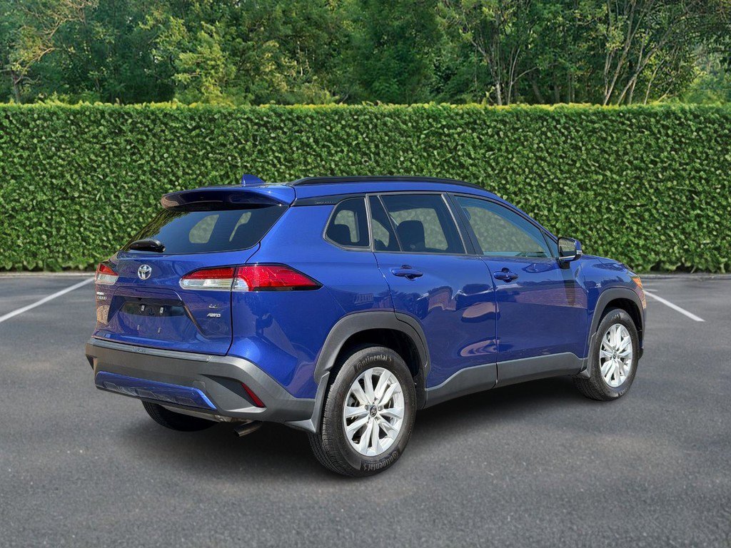 Used 2023 Toyota Corolla Cross LE w/ Moonroof Package image 3