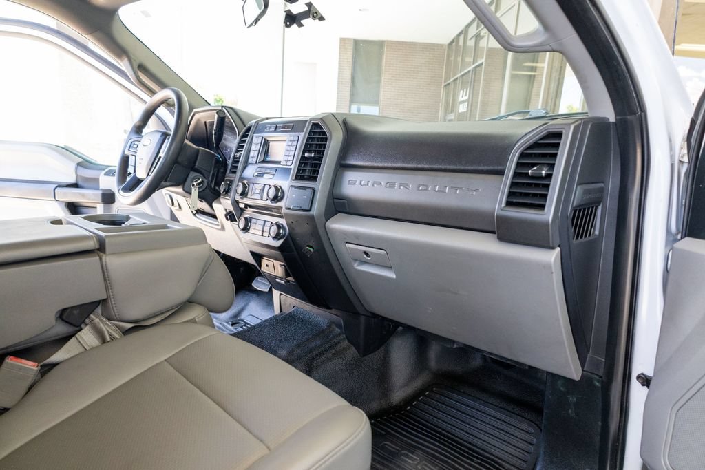 Used 2018 Ford F350 XL w/ Power Equipment Group AWD/4WD image 14