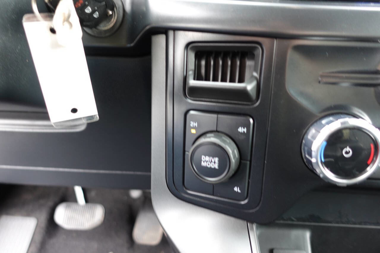 Used 2024 Ford F150 XLT w/ XLT Black Appearance Package image 47
