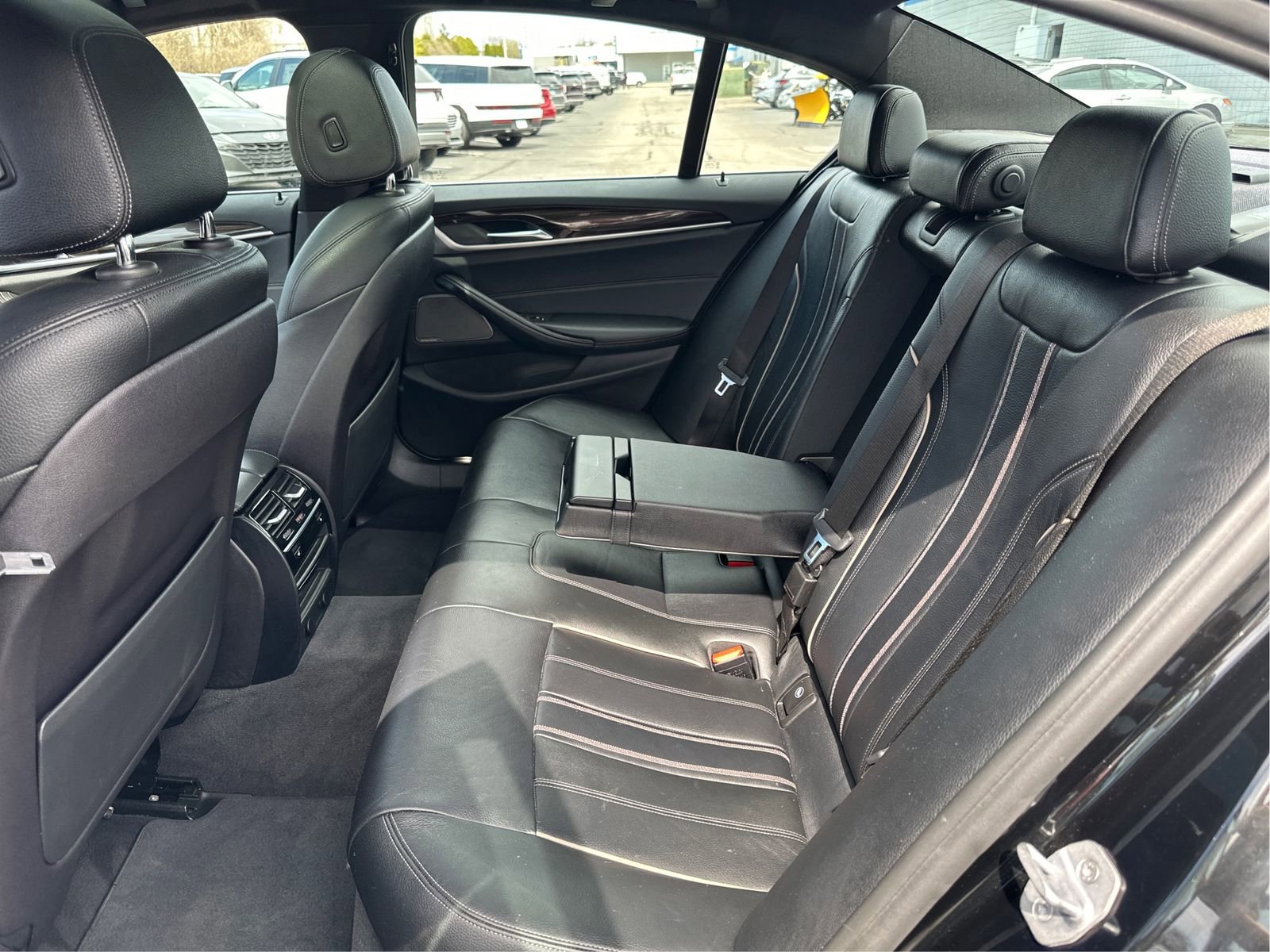 Used 2017 BMW 540i xDrive AWD/4WD image 10