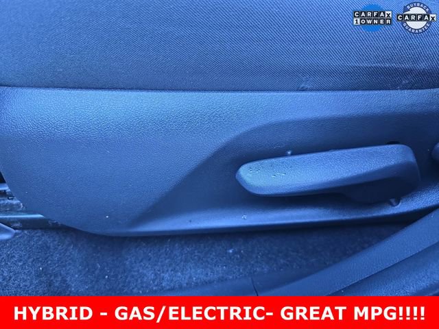 Used 2024 Toyota RAV4 LE image 28