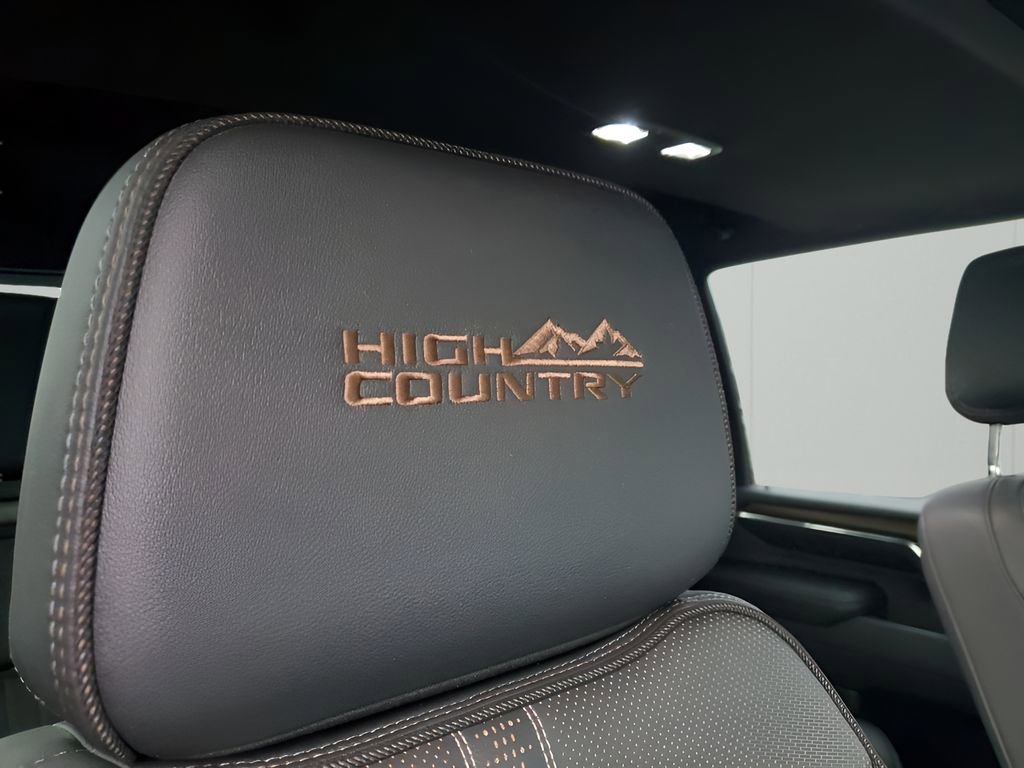 Used 2024 Chevrolet Silverado 2500 High Country w/ Midnight Edition image 16