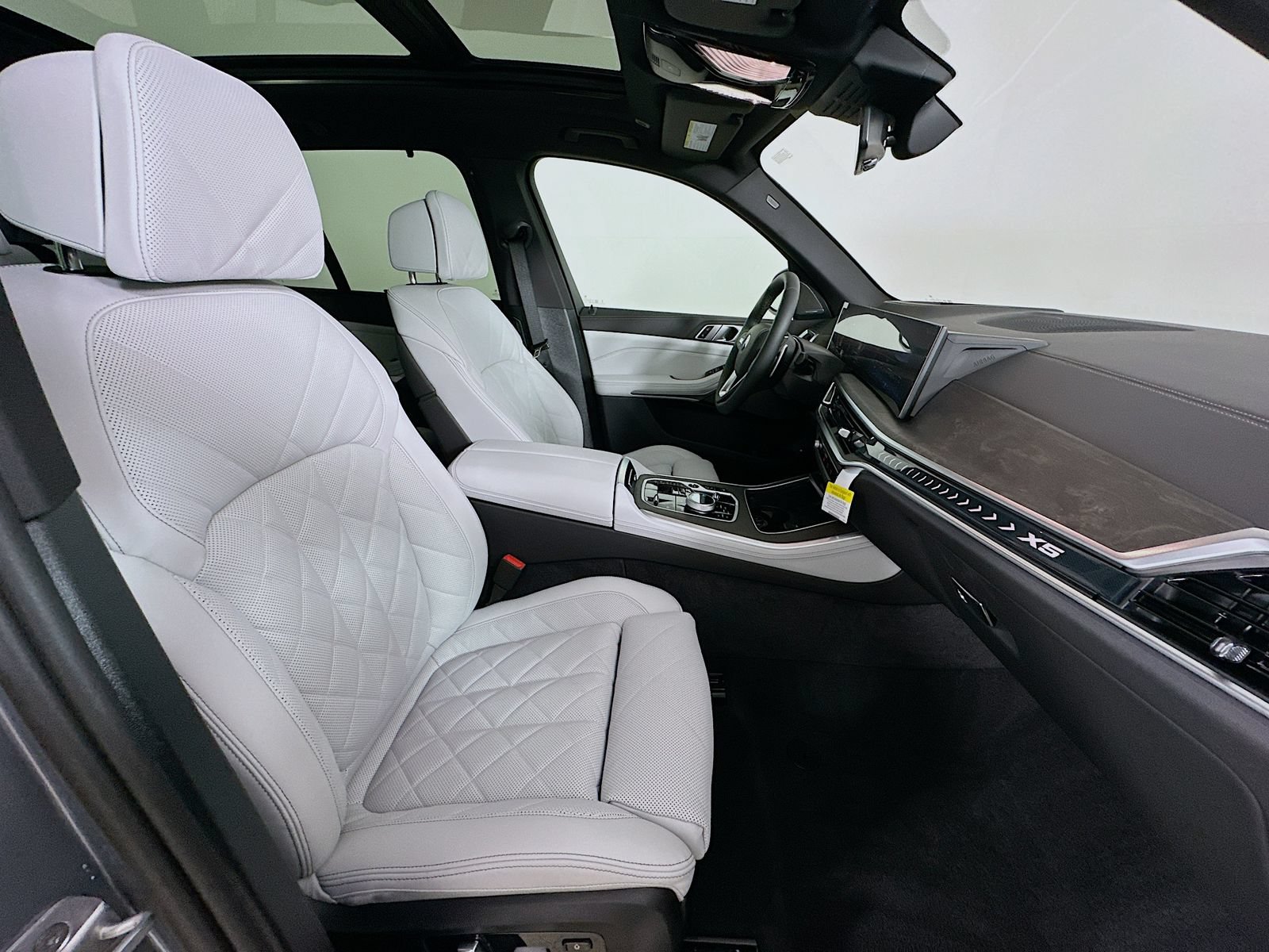 New 2026 BMW X5 xDrive50e w/ Executive Package AWD/4WD image 43