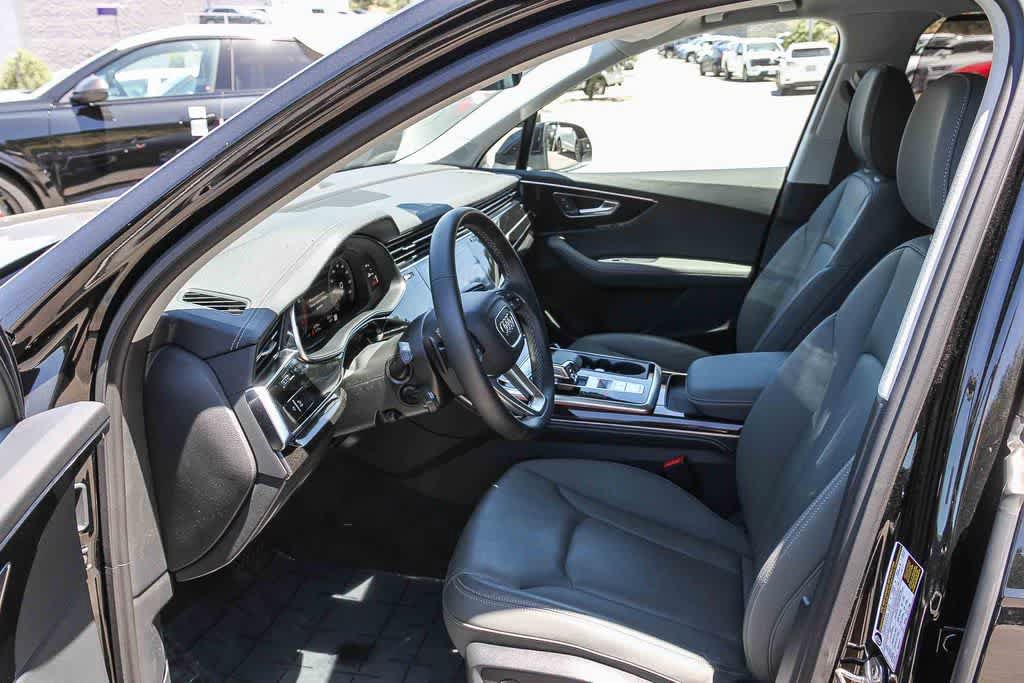 Used 2025 Audi Q7 3.0T Premium Plus w/ Premium Plus Package AWD/4WD image 19