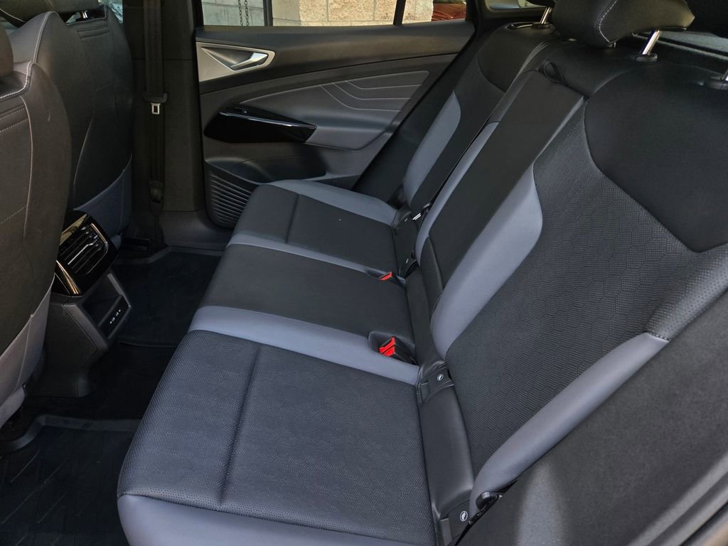 Certified 2023 Volkswagen ID.4 Pro S AWD/4WD image 11
