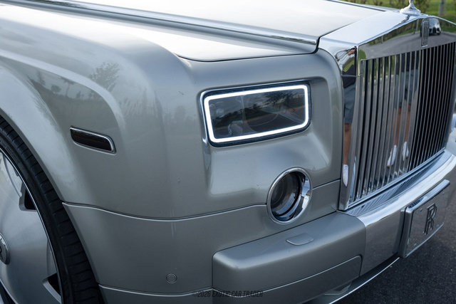 Used 2005 Rolls-Royce Phantom Sedan RWD image 59