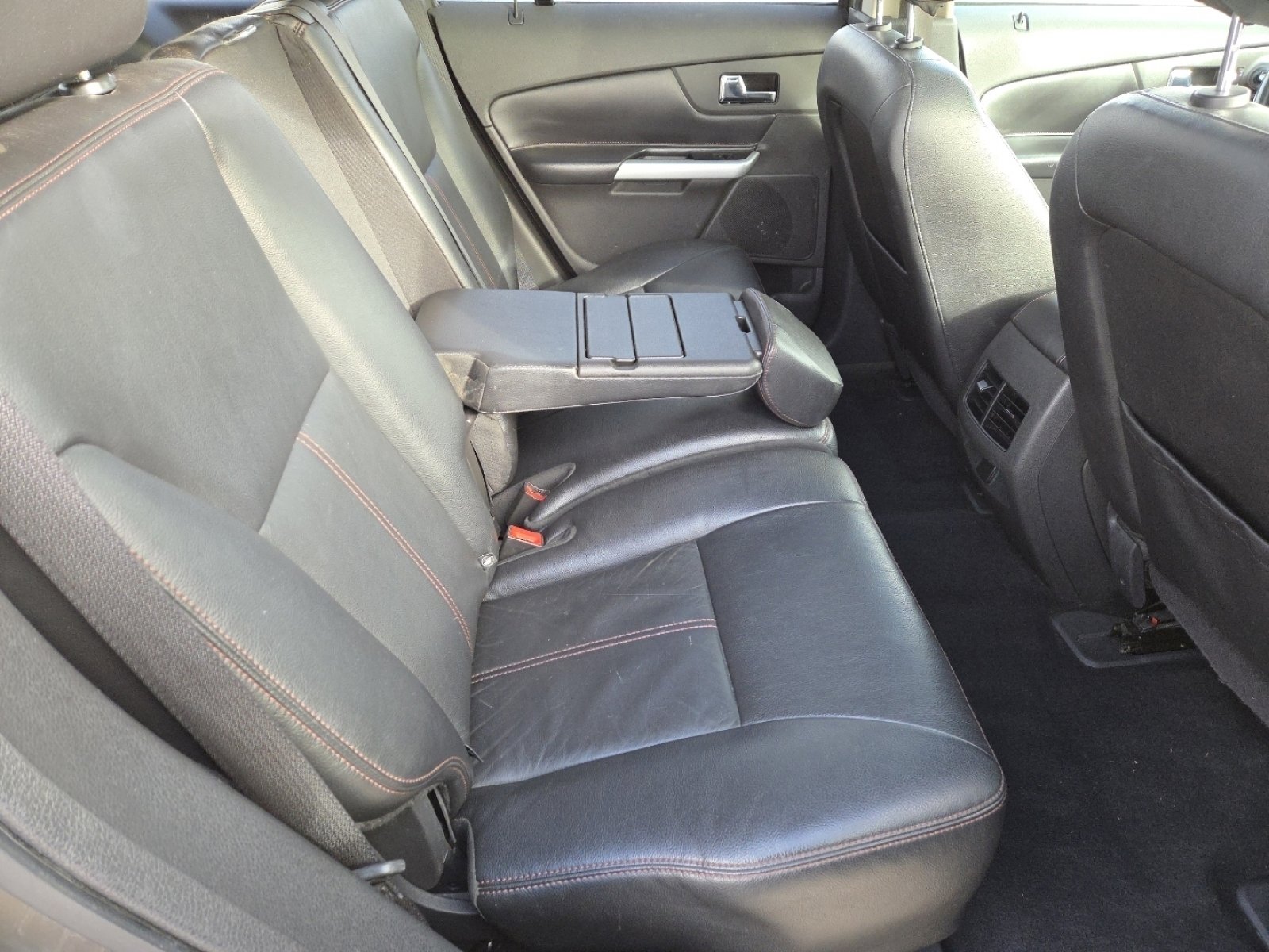 Used 2012 Ford Edge Limited image 18