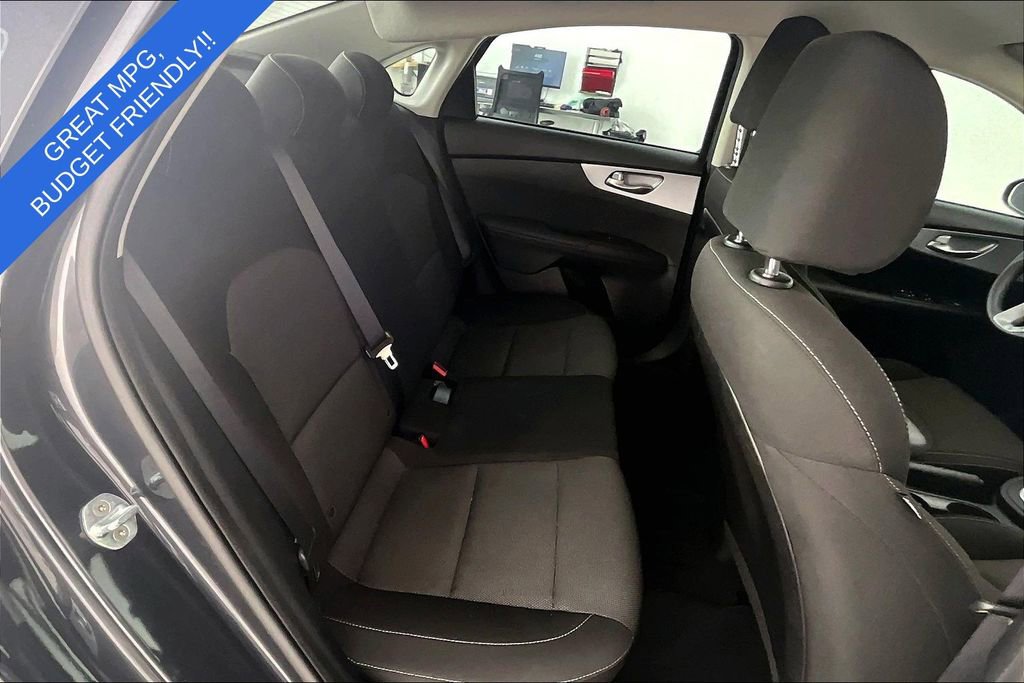 Used 2023 Kia Forte LX image 34