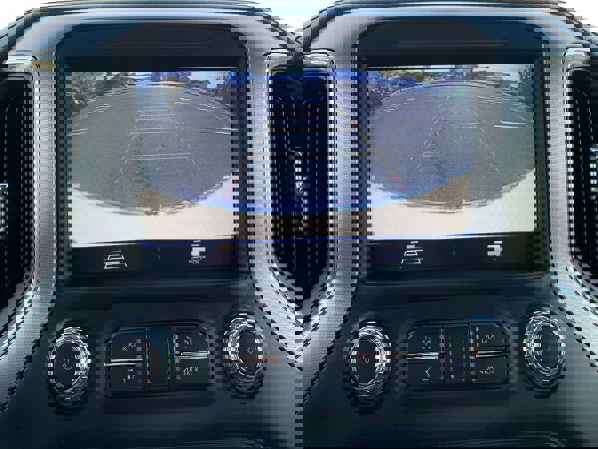 Used 2020 GMC Sierra 1500 Elevation image 23