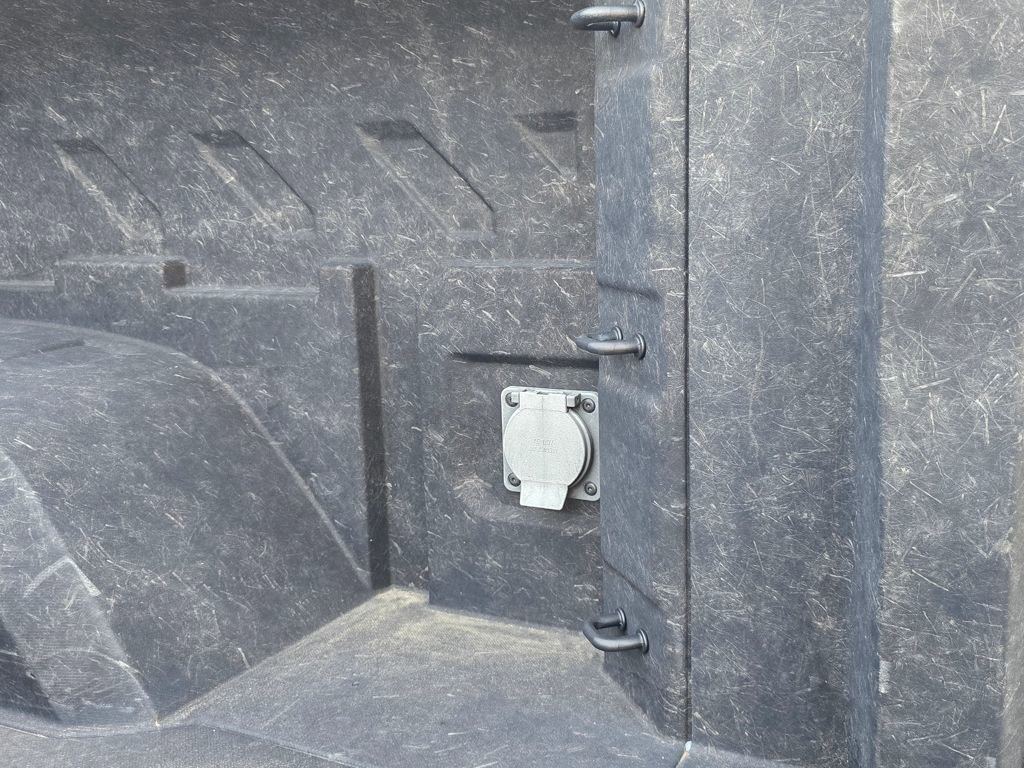 Used 2024 GMC Sierra 1500 Denali Ultimate image 10