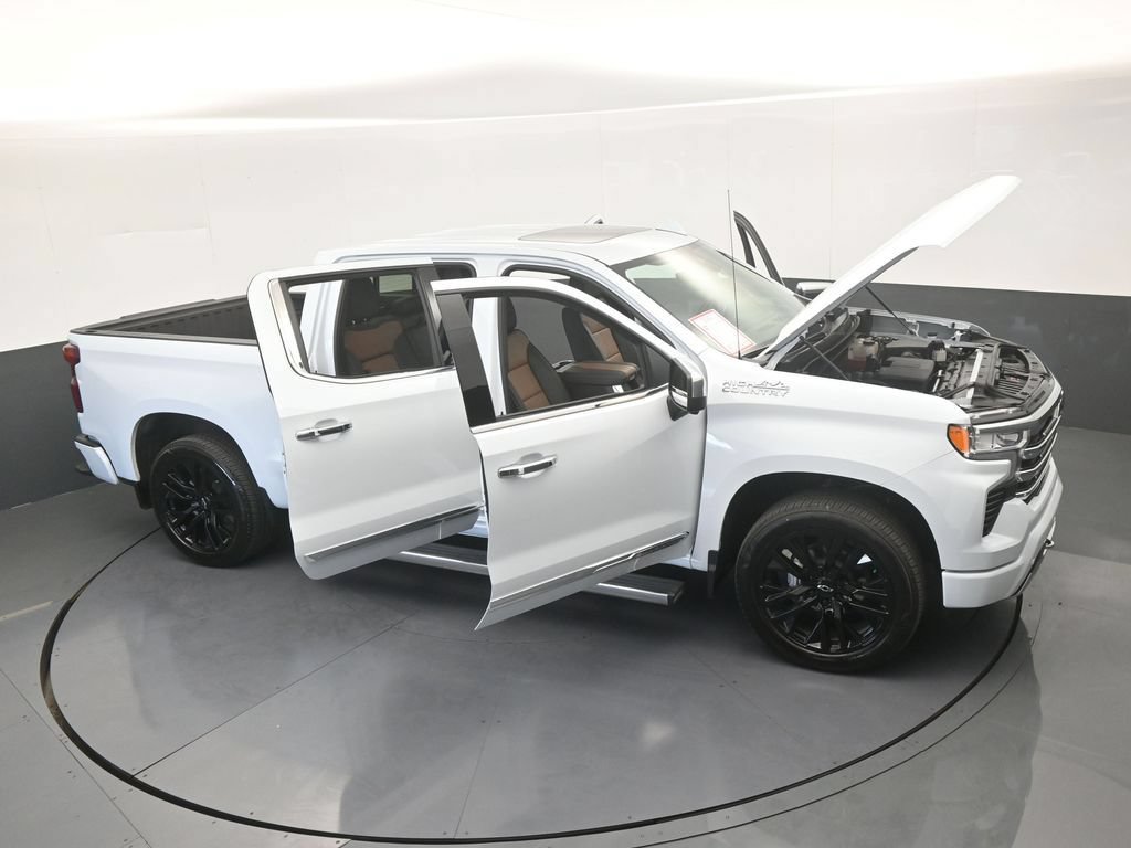 Used 2026 Chevrolet Silverado 1500 High Country w/ Technology Package AWD/4WD image 87