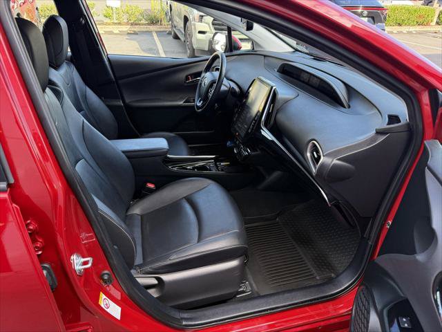 Certified 2021 Toyota Prius Prime Limited FWD image 22