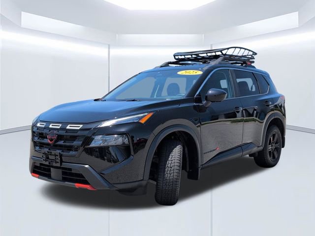 Used 2025 Nissan Rogue SV AWD/4WD image 13