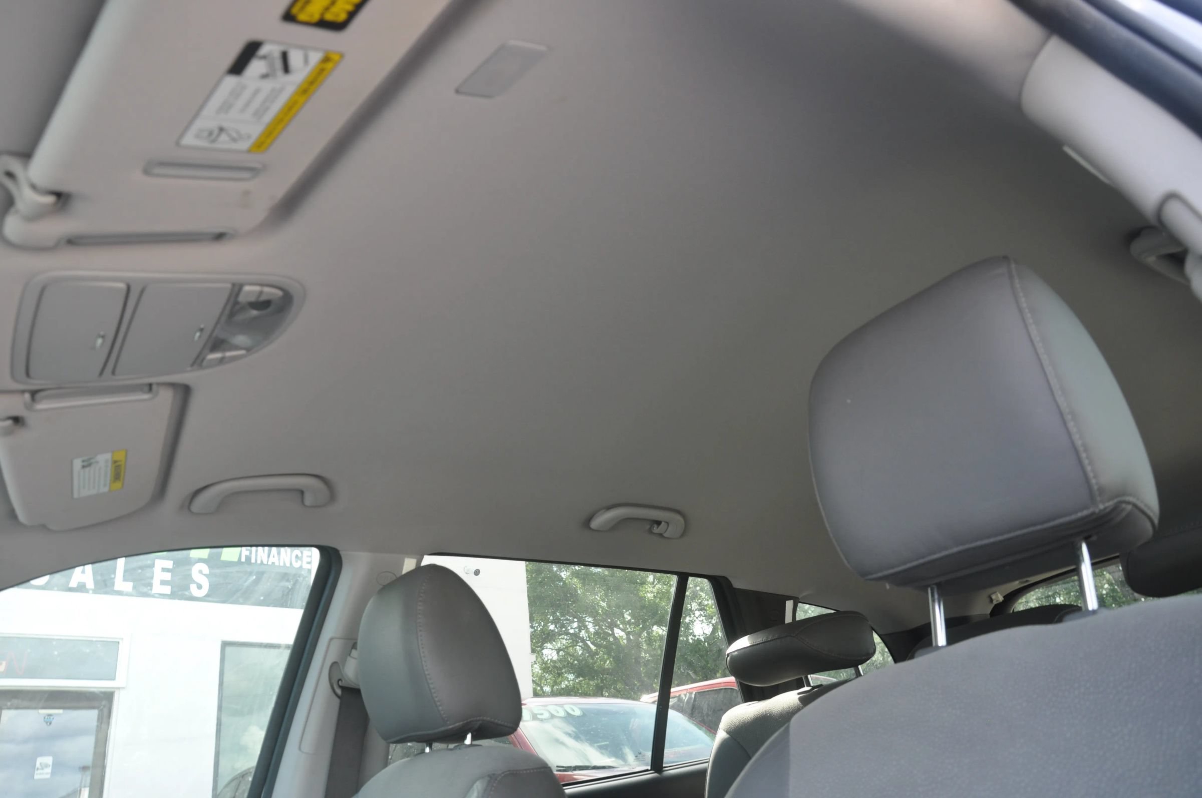 Used 2011 Hyundai Santa Fe SE FWD image 14