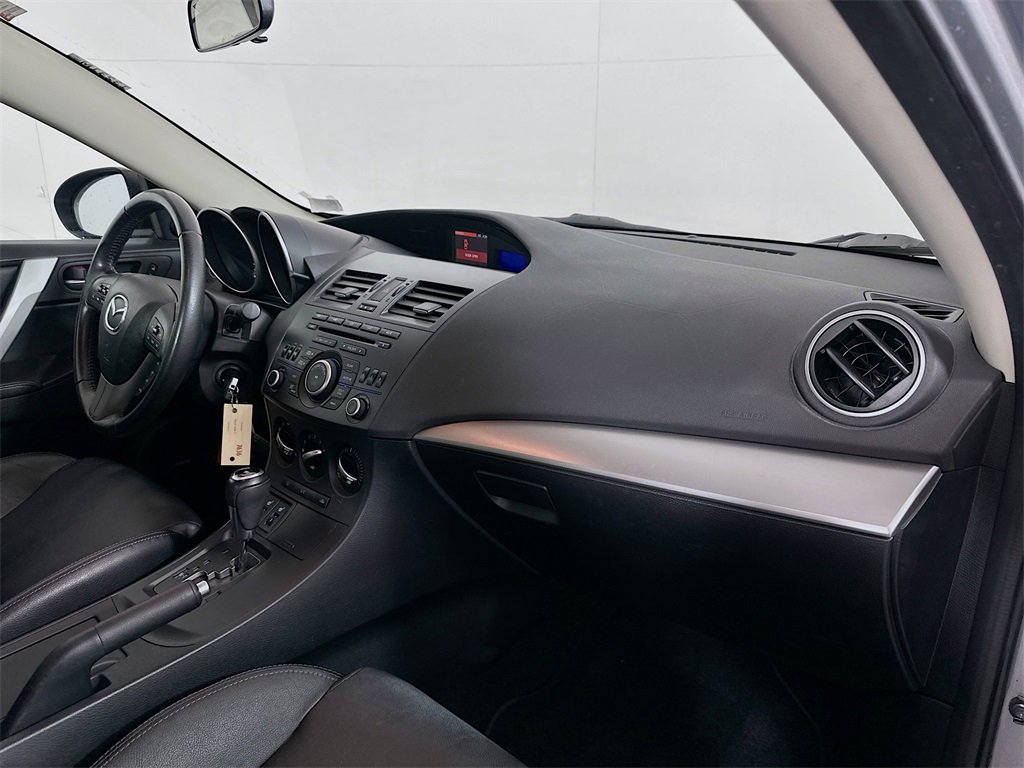 Used 2012 MAZDA MAZDA3 i Grand Touring w/ Tech Pkg image 27
