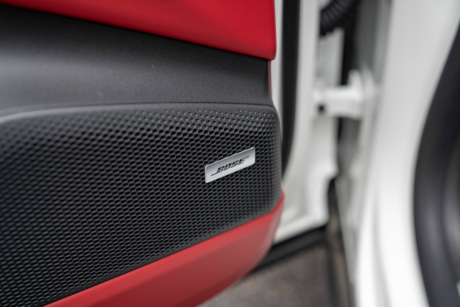 New 2026 Porsche Macan 4S Electric AWD/4WD image 11