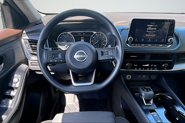 Used 2023 Nissan Rogue SV AWD/4WD image 9
