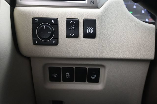 Used 2016 Lexus GX 460 Luxury AWD/4WD image 28