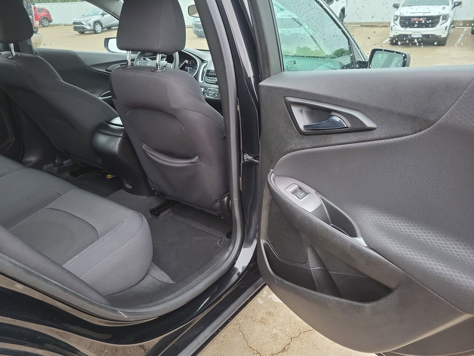Used 2023 Chevrolet Malibu LS FWD image 24