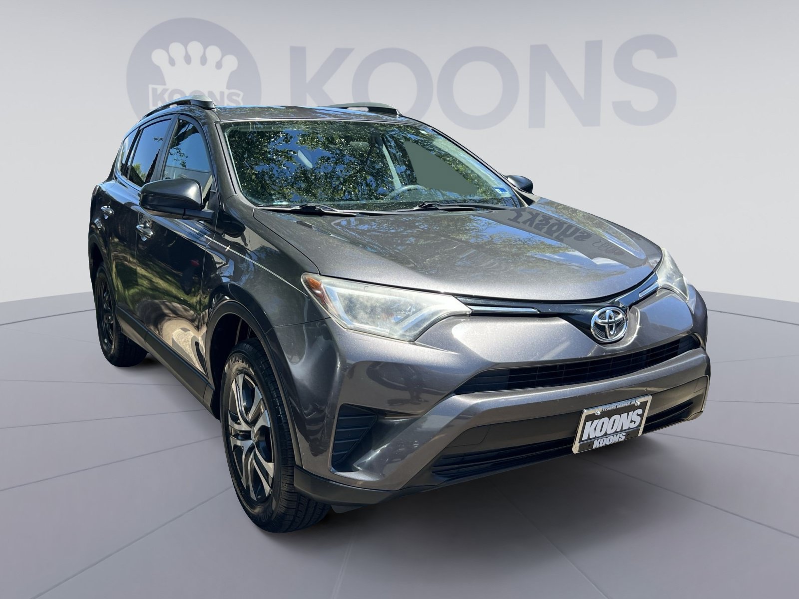 Used 2016 Toyota RAV4 LE FWD image 5