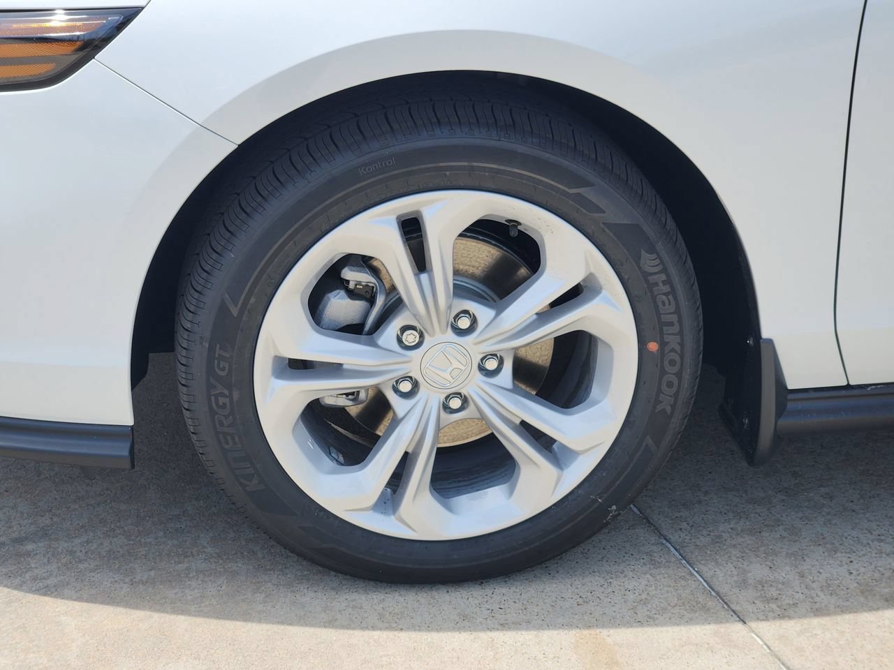New 2026 Honda Accord LX image 8