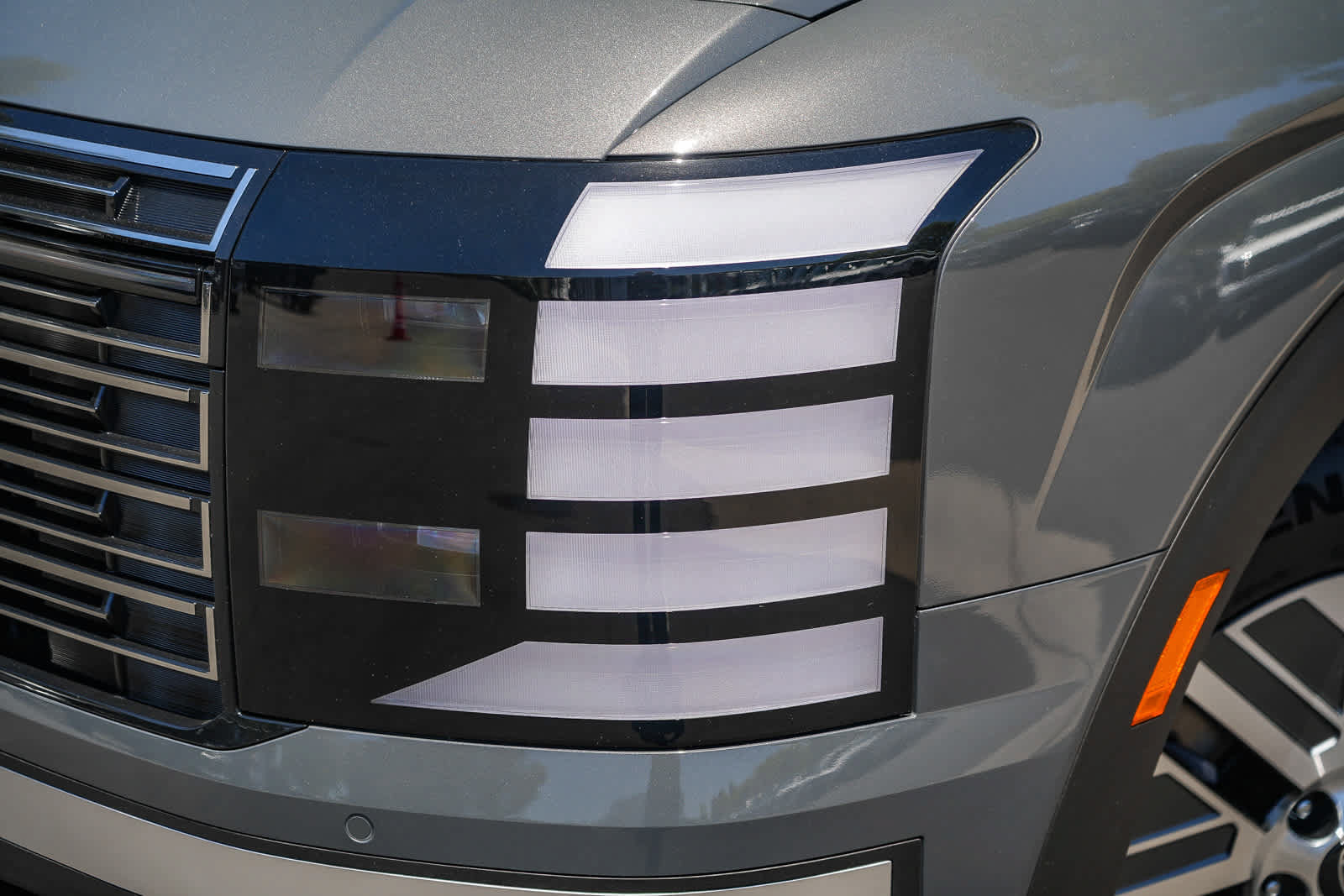 New 2026 Hyundai Palisade FWD Hybrid image 2