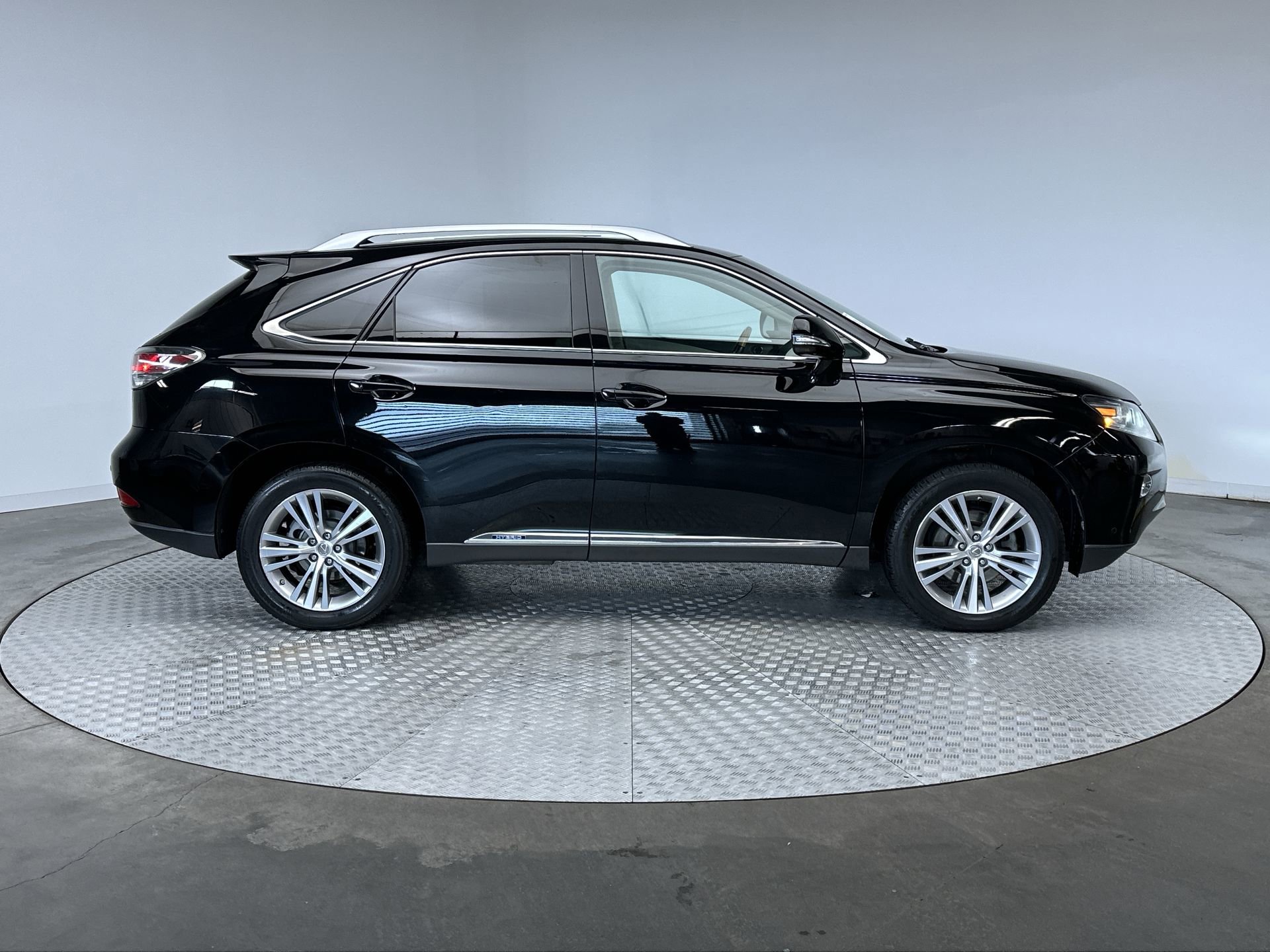 Used 2015 Lexus RX 450h AWD image 10