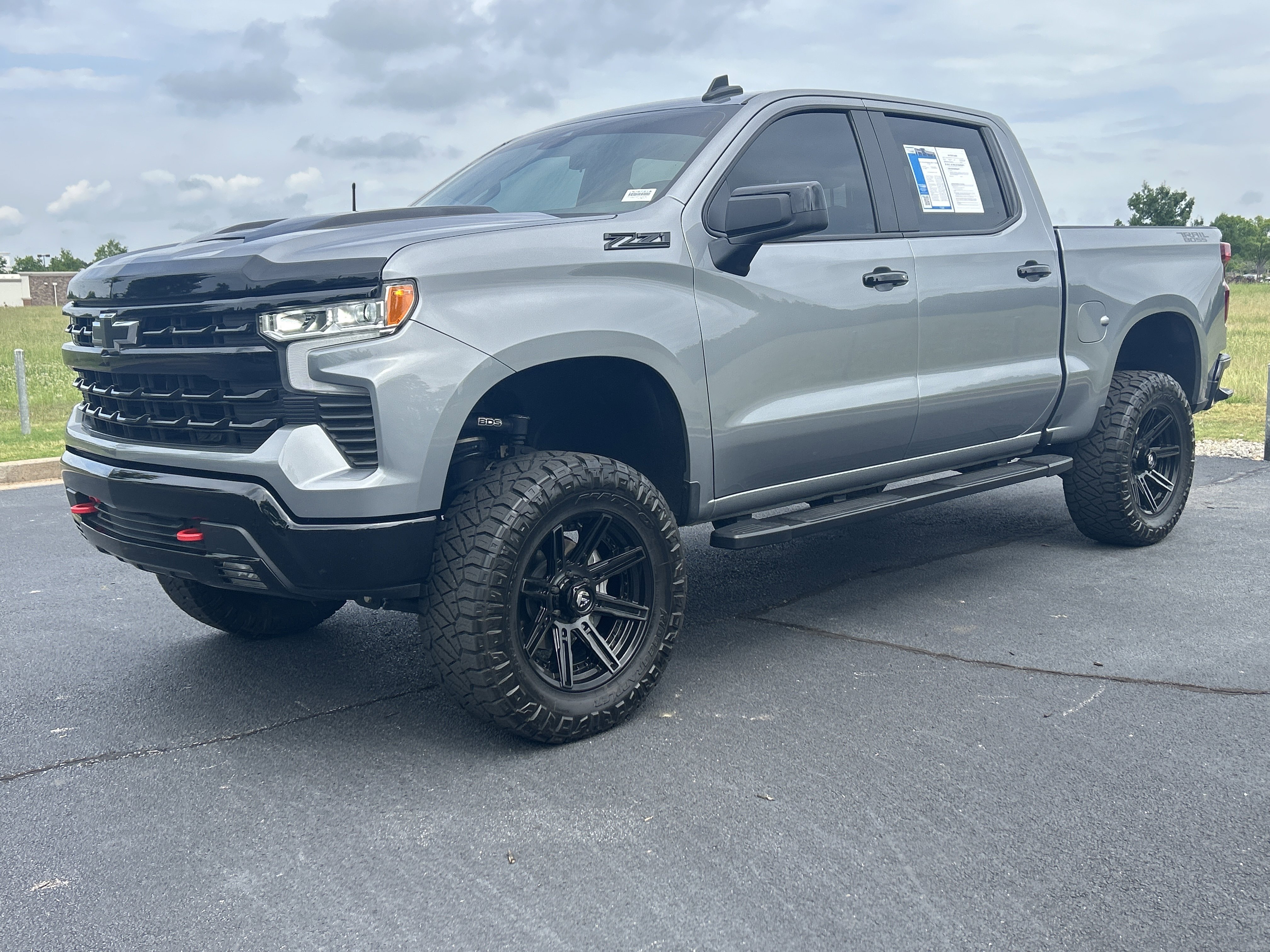 Used 2024 Chevrolet Silverado 1500 LT Trail Boss w/ Convenience Package II AWD/4WD image 5