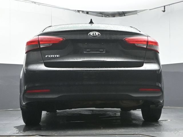 Used 2017 Kia Forte LX FWD image 34